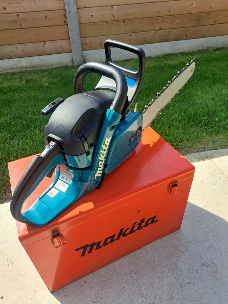 Scie à chaîne à essence Makita DCS5000 en bon état, Enlèvement, Utilisé, Scie à arbre, Makita