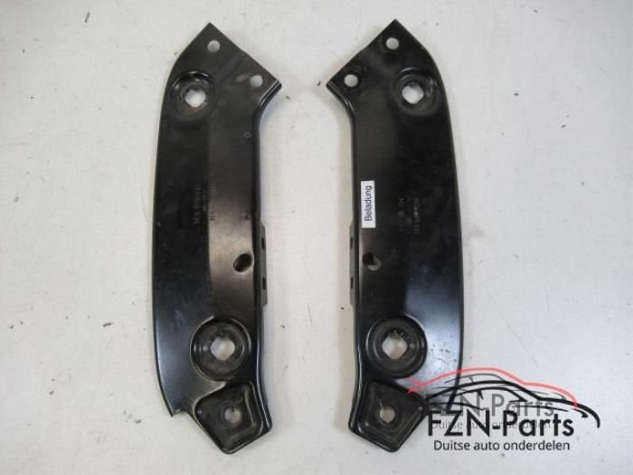 VW Jetta 5C Koplamphouders Koplampgeleiders Set L+R (5C68059, Enlèvement ou Envoi, Utilisé