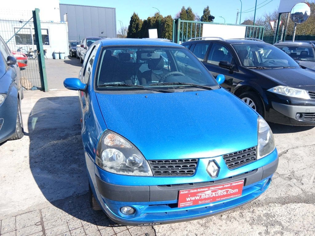 RENAULT CLIO, Autos, Entreprise, Noir, https://public.car-pass.be/vhr/4a737abf-7b3c-4794-9ba6-2355d084f1a9, 43 kW