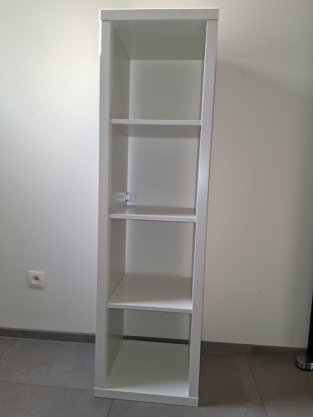 Ikea KALLAX
Étagère, blanc, 42x147 cm, 25 à 50 cm, Comme neuf, Enlèvement, 100 à 150 cm