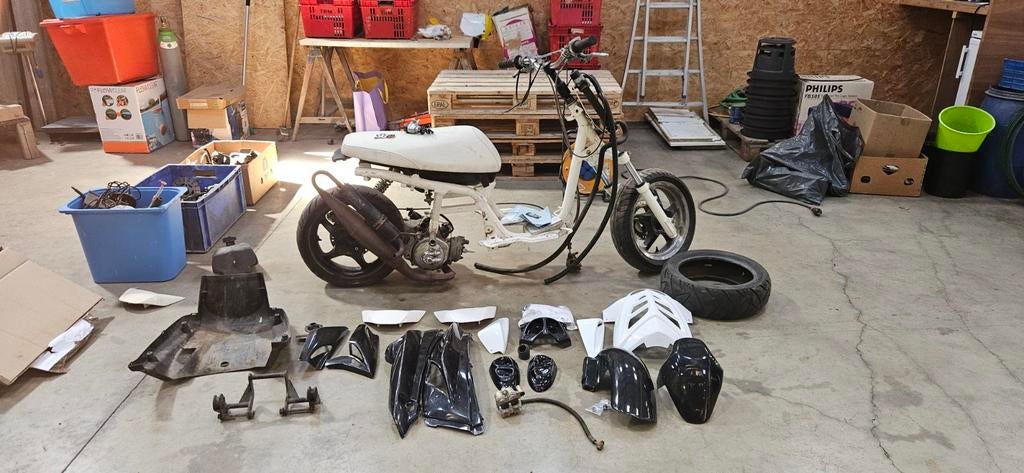 Mbk Stunt klasse B met nitro ombouw project, Fietsen en Brommers, Ophalen