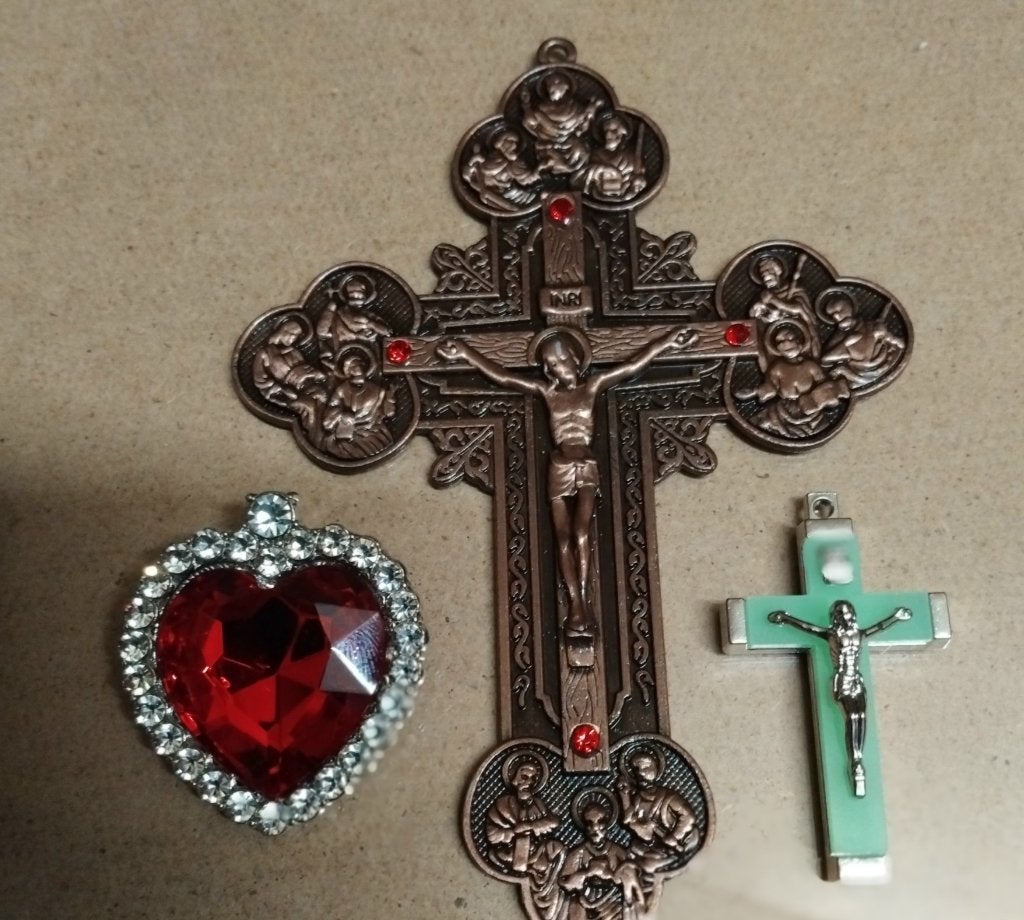 KRUIS + MEDAILLON, Antiek en Kunst, Antiek | Religieuze voorwerpen, Ophalen