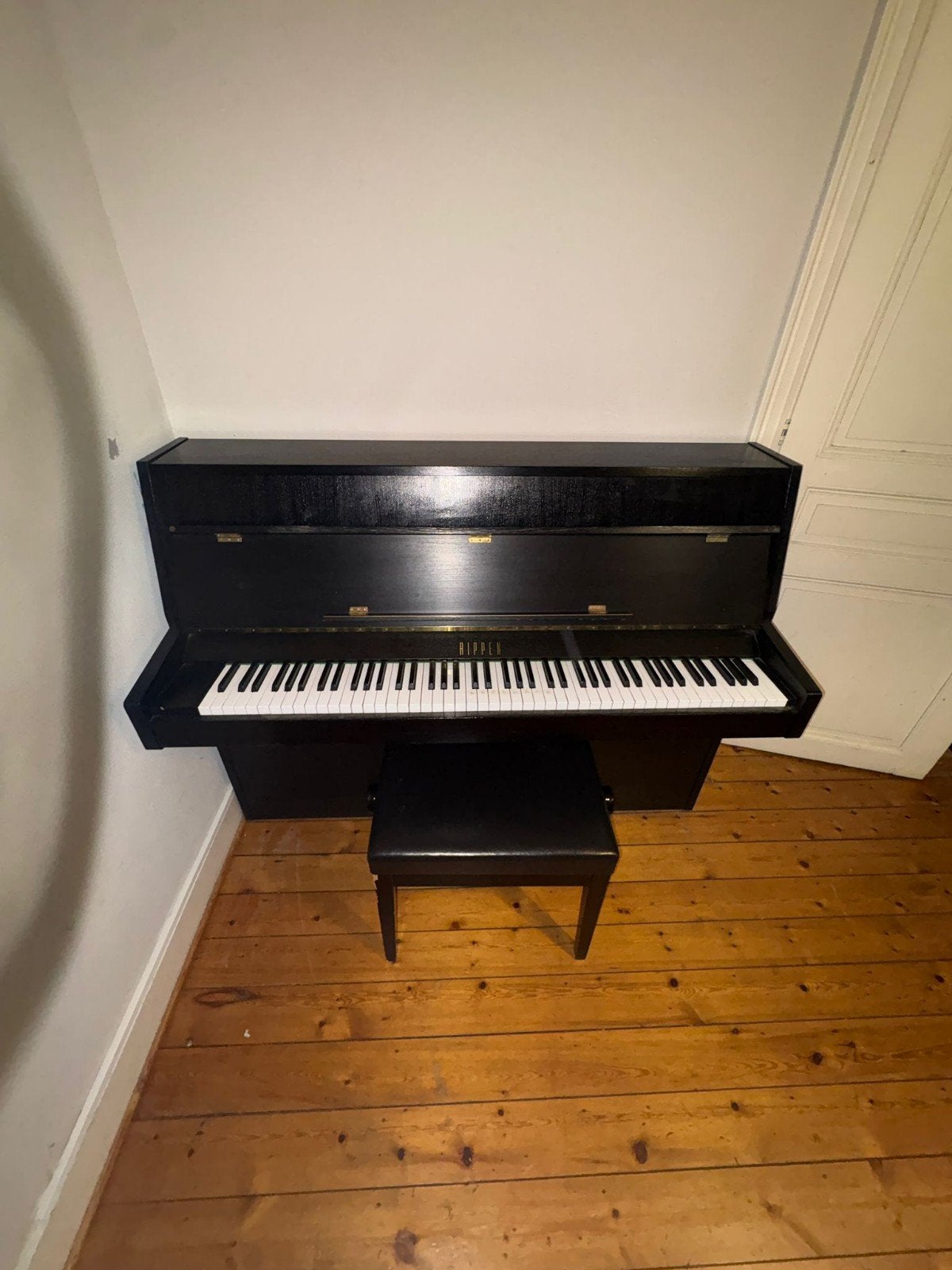 Piano droit Rippen, Musique & Instruments, Pianos, Enlèvement, Piano