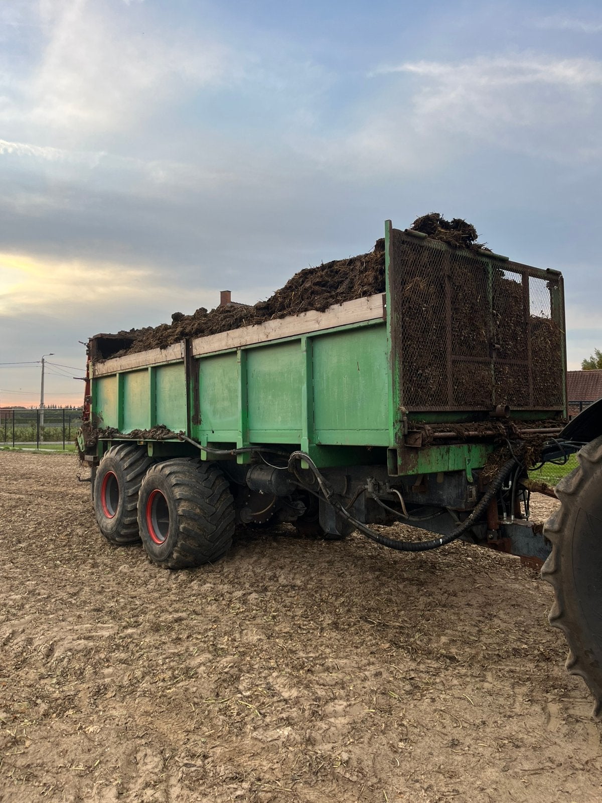 Mestkar ruil met containerhaak, Enlèvement, Cultures, Protection des cultures et Fertilisation