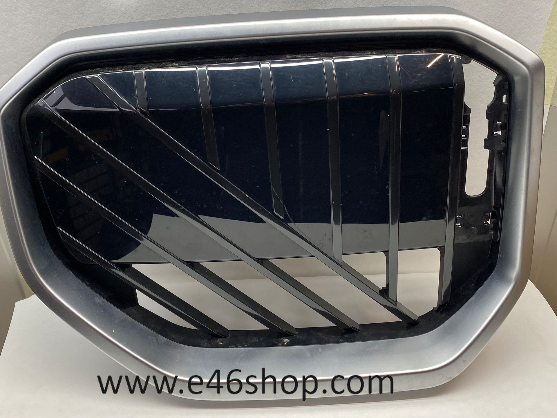 GRILLE RECHTS VOOR BMW X3 G45 OE 5A37662, -, Utilisé, -, Enlèvement ou Envoi