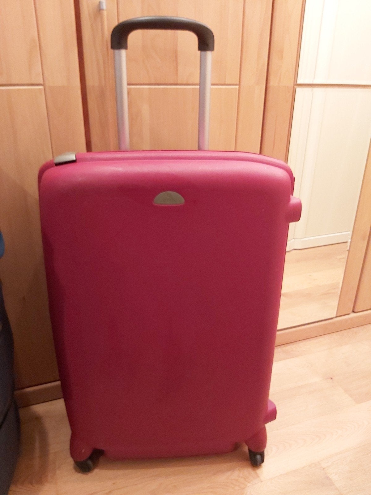 Valise Samsonite long voyage 4 roues, Bijoux, Sacs & Beauté, Valises, Enlèvement