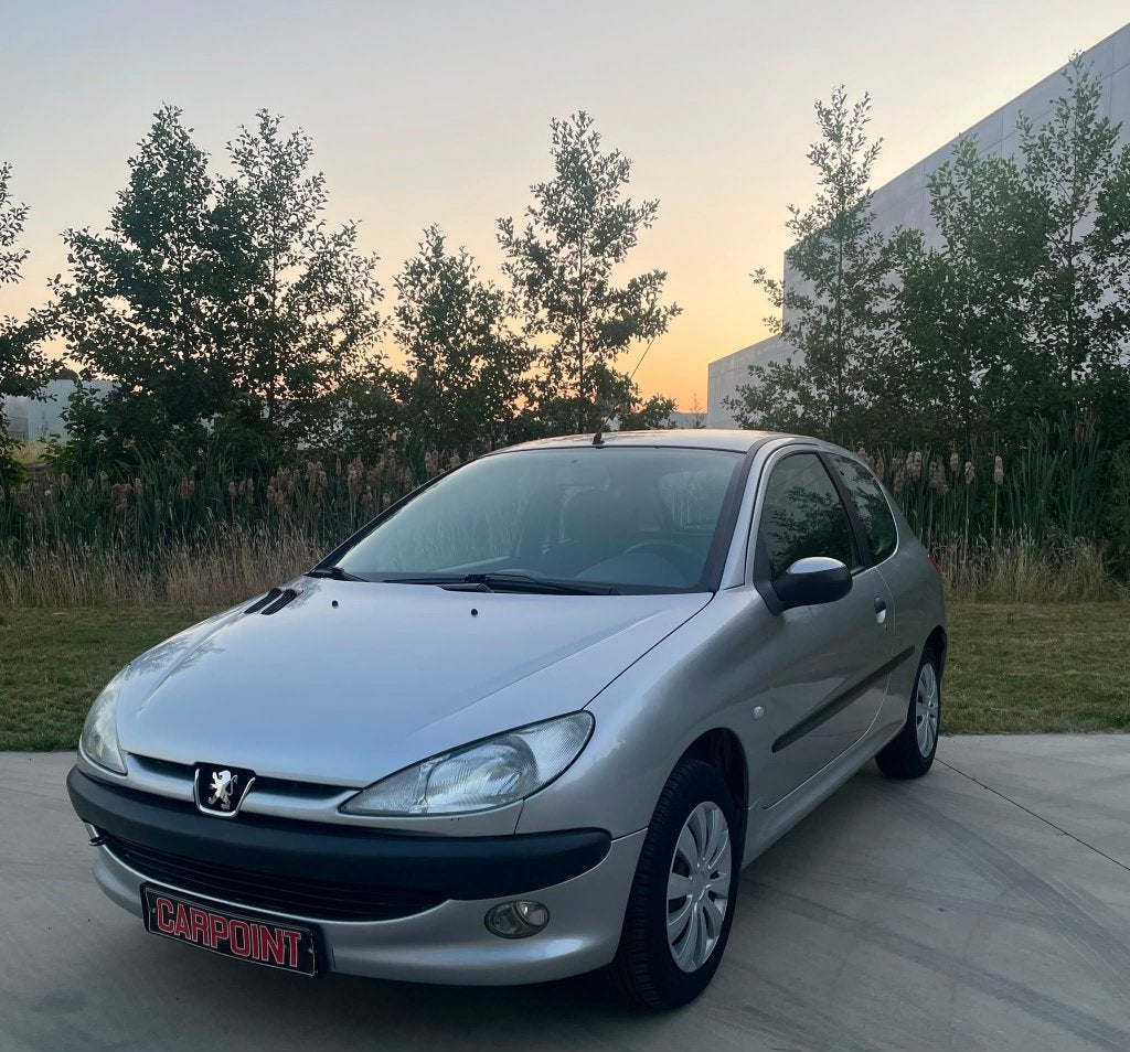 PEUGEOT 206 1.4 ESSENCE AVEC 123000KM, Argent ou Gris, Achat, Entreprise, Alarme
