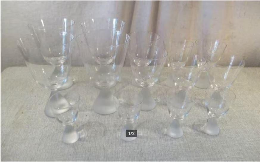 Mooie partij van Wijn- en Borrelglazen met speciale voet, Ophalen of Verzenden, Zo goed als nieuw, Glas, Glas of Glazen