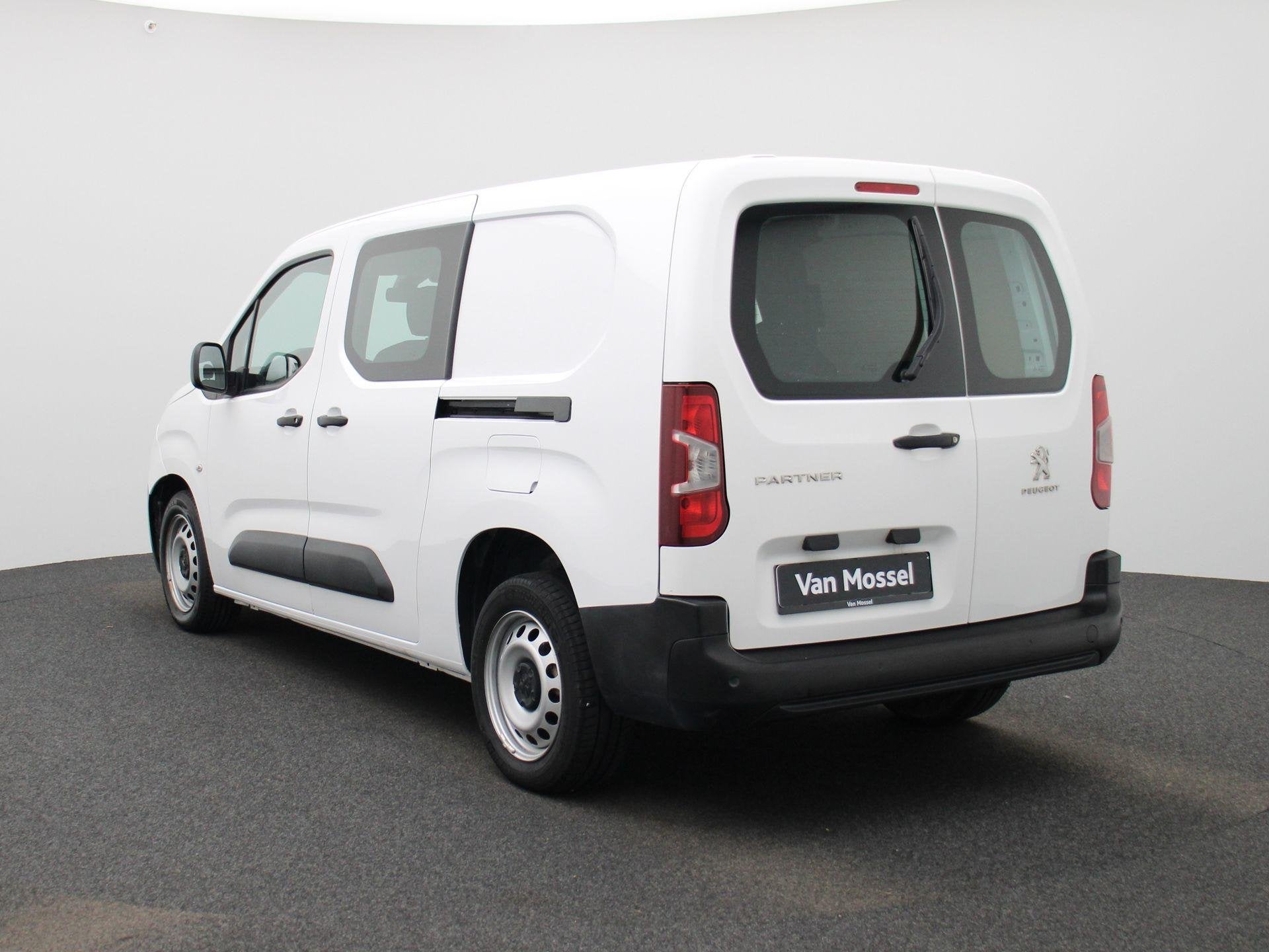Peugeot Partner 1.5 BHDi L2 Heavy DC Pro | PDC A | Bluetooth, Voorwielaandrijving, 4 cilinders, Wit, 1000 kg