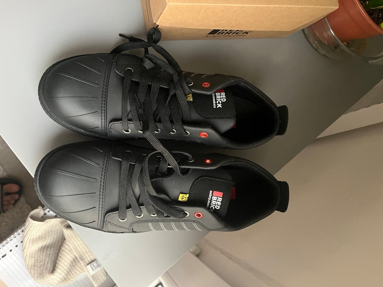 Safety shoes new in box