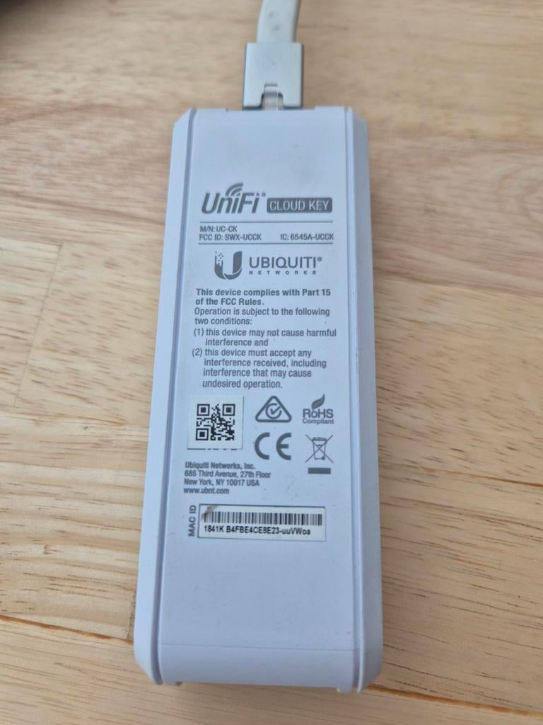 Unifi cloud key gen 1, Enlèvement