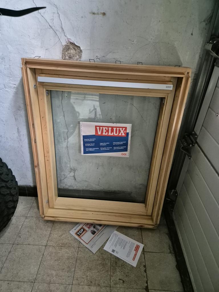Velux dakraam met gootstukken compleet NIEUW, Doe-het-zelf en Bouw, Ophalen, Zo goed als nieuw