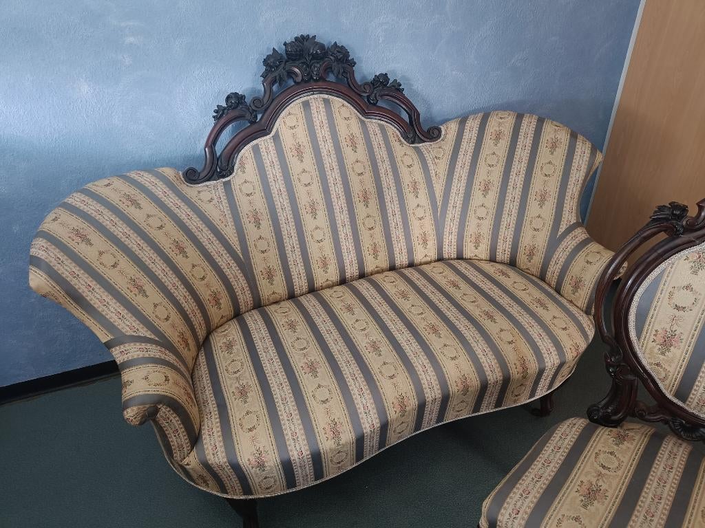 antiek Lodewijk de 16e salon 2 zit met bijhorende 6 stoelen, Antiek en Kunst, Ophalen