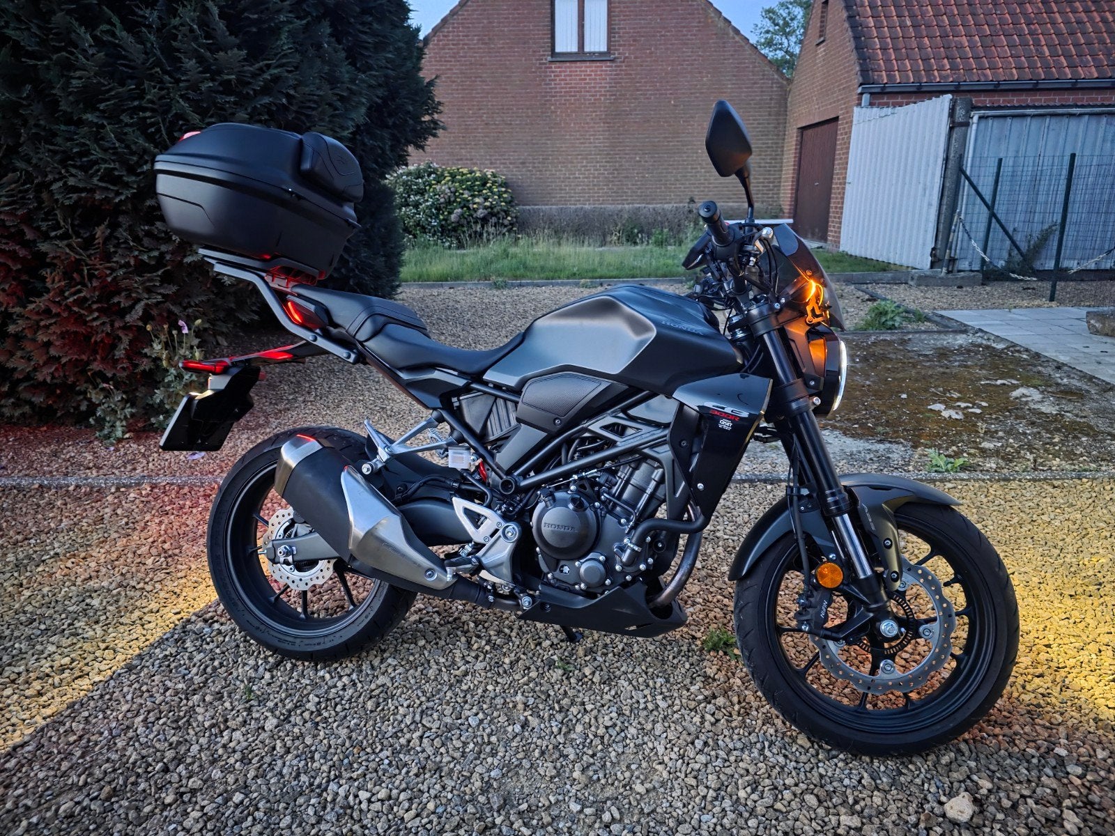 Honda CB300r black ️, Motoren, Motoren | Yamaha, Particulier, Naked bike, 12 t/m 35 kW, 1 cilinder, Minimaal motorrijbewijs A2
