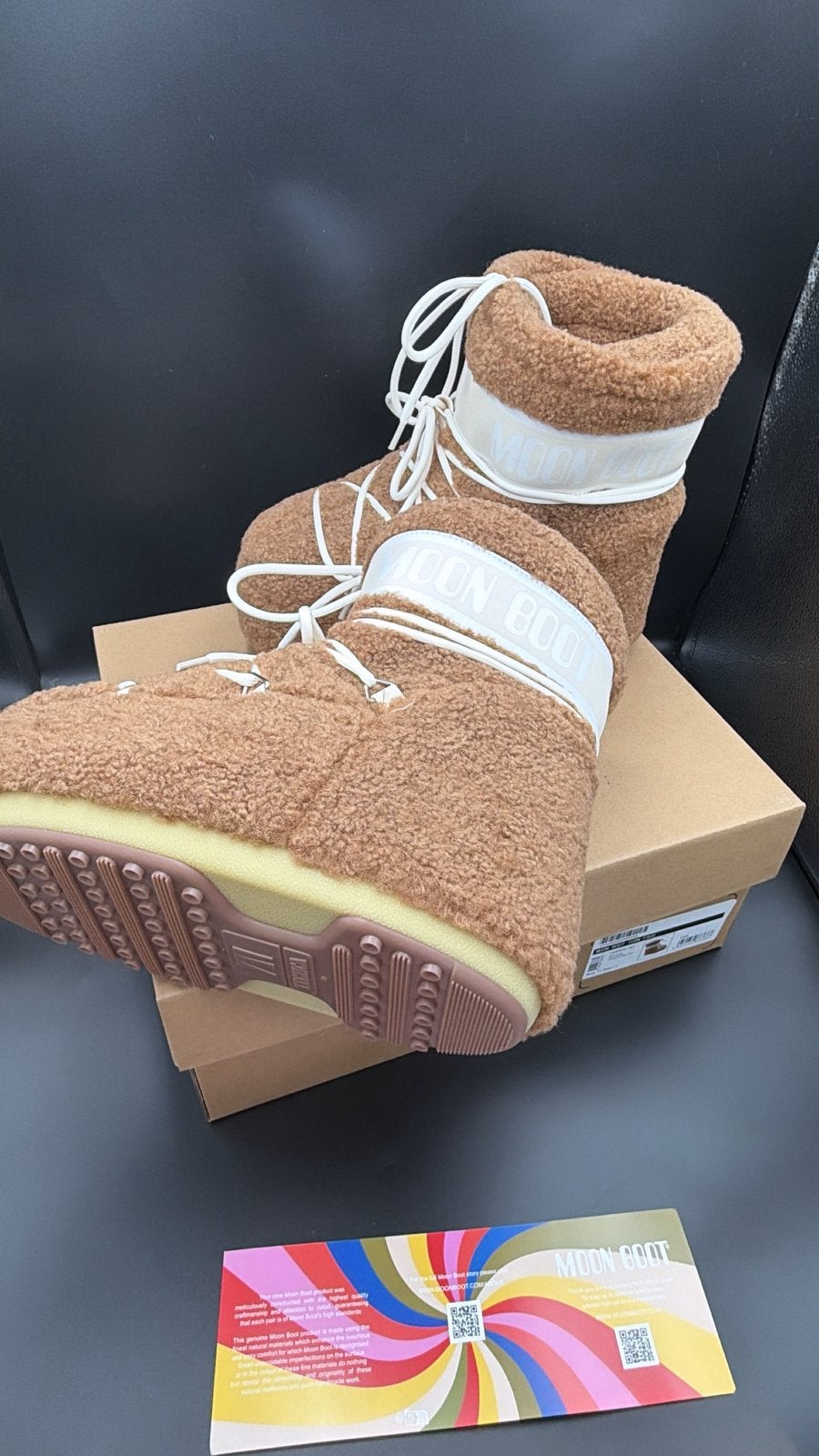 Moon Boot marron effet moumoute – Taille 37/38 – Neuves, Vêtements | Femmes, Neuf, Enlèvement ou Envoi, Brun, Bottes de neige