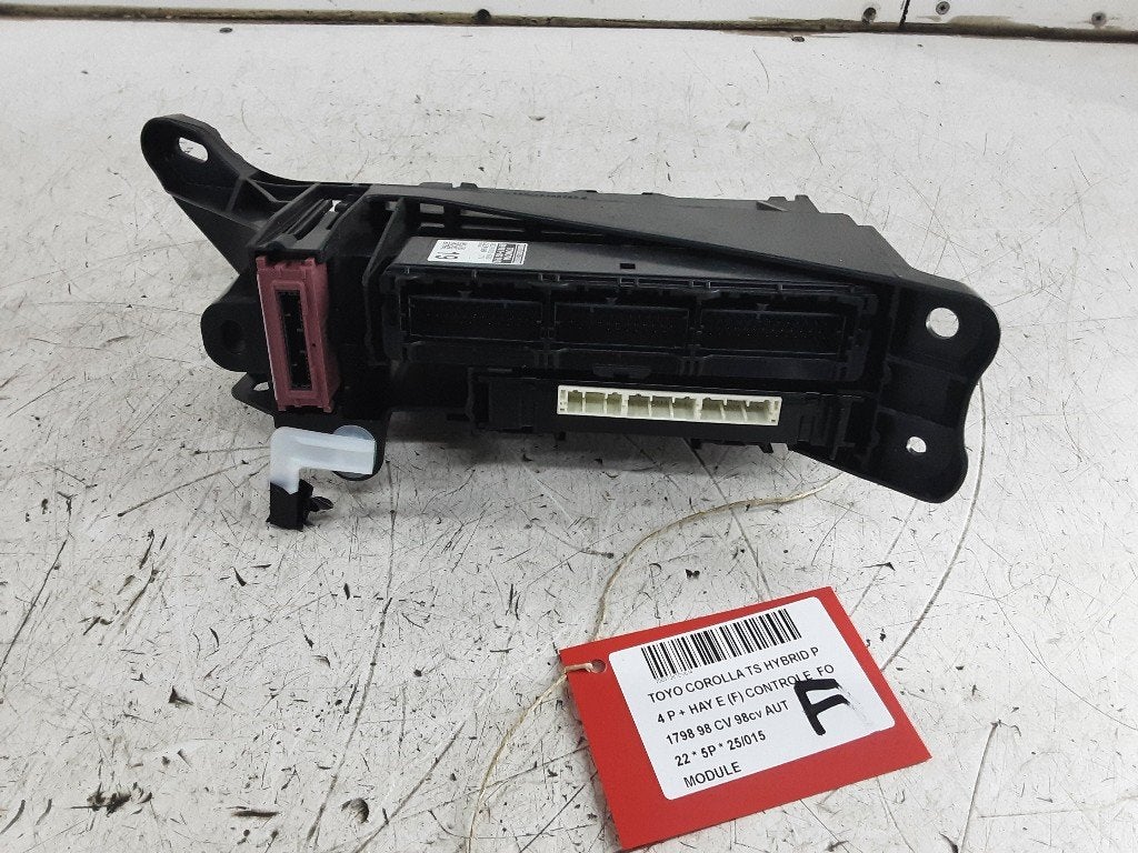 COMPUTER Toyota Corolla (E21) (01-2019/-) (8998102190), Gebruikt, Mevr. I. Hauben, Toyota, Rue de l'Espoir 34 34
4030  GRIVEGNÉE, BE