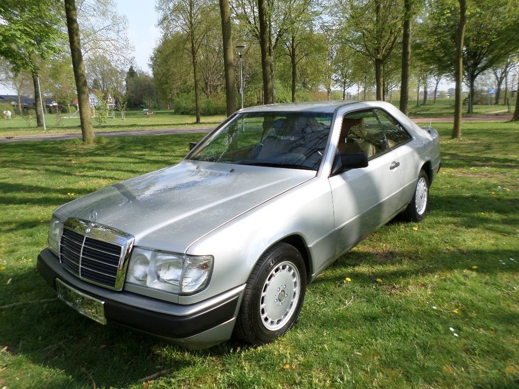 Mercedes 230CE, Cuir, Argent ou Gris, Achat, Rétroviseurs électriques
