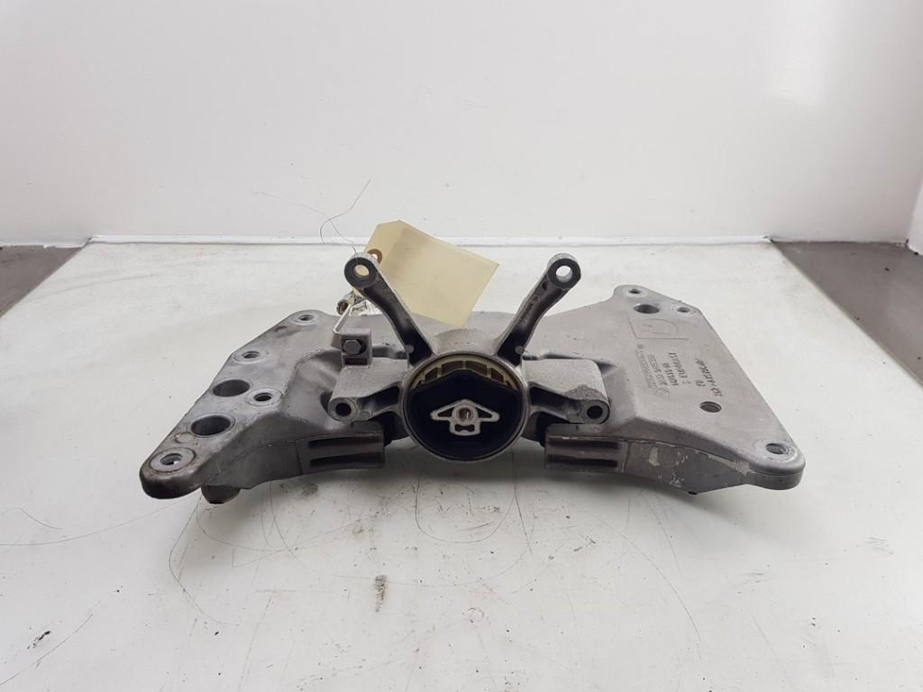 VERSNELLINGSBAKSTEUN BMW 5 serie Touring (G31), Gebruikt, BMW