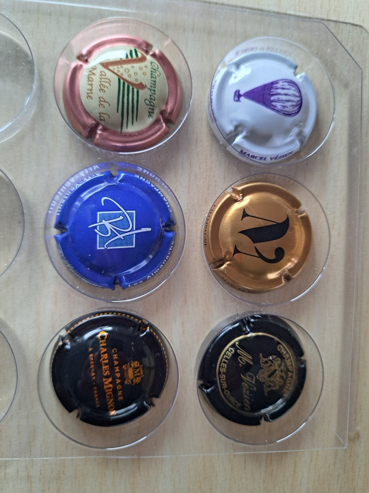 Champagnecapsules, Verzenden