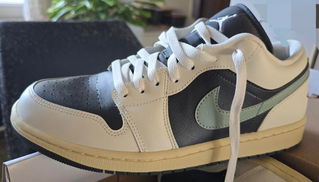 Jordan 1 low, Kleding | Heren, Schoenen, Ophalen of Verzenden, Zo goed als nieuw, Sneakers, Jordan (Nike)