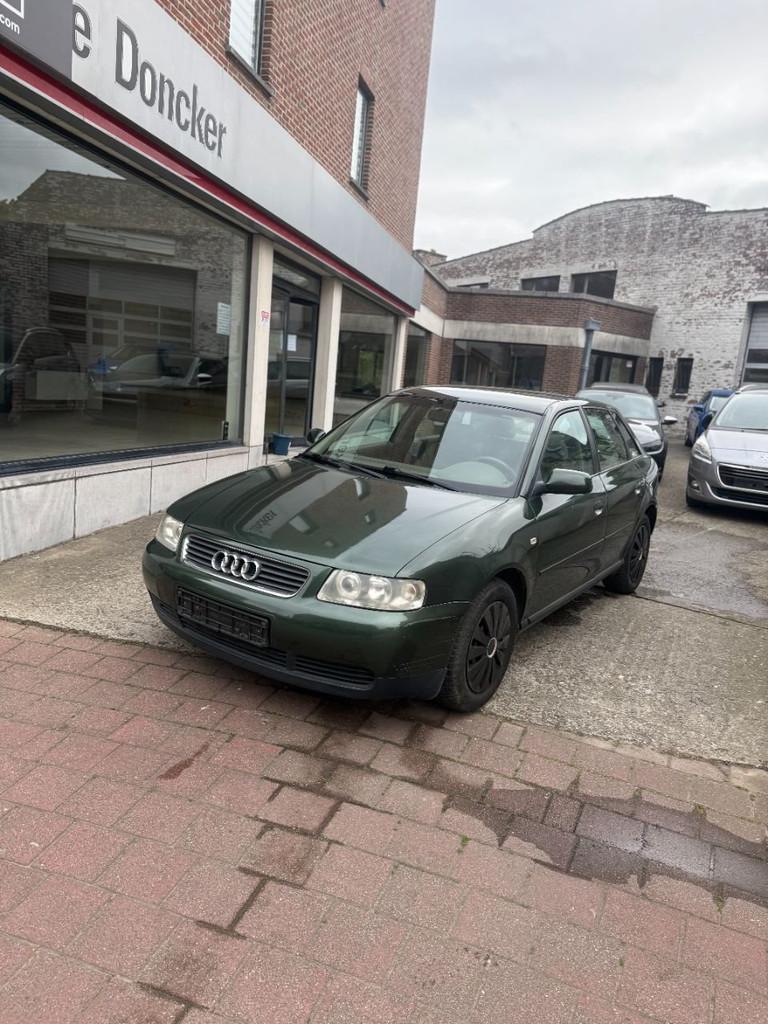 Audi A3 1.6 Attraction (bj 2003, automaat), Auto's, Audi, Stof, Gebruikt, 1595 cc, Bedrijf