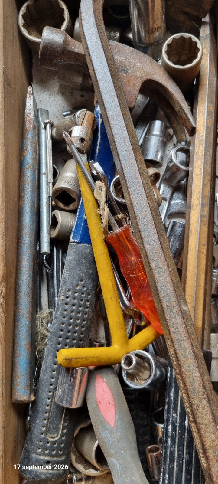 Ijzerwaren, Ophalen