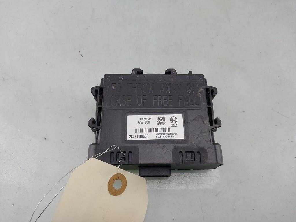 ANTENNE D'ACCÈS SANS CLÉ Renault (|284Z18966R|), Renault, Utilisé, Peter-Huppertz-Straße 5
51063  Köln, DE, Dialog.deutschland@renault.de