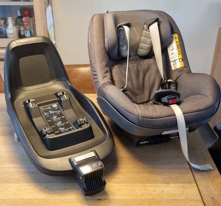 2way Pearl maxi-cosi met 2wayFix onderstel, Kinderen en Baby's, Ophalen, Maxi-Cosi