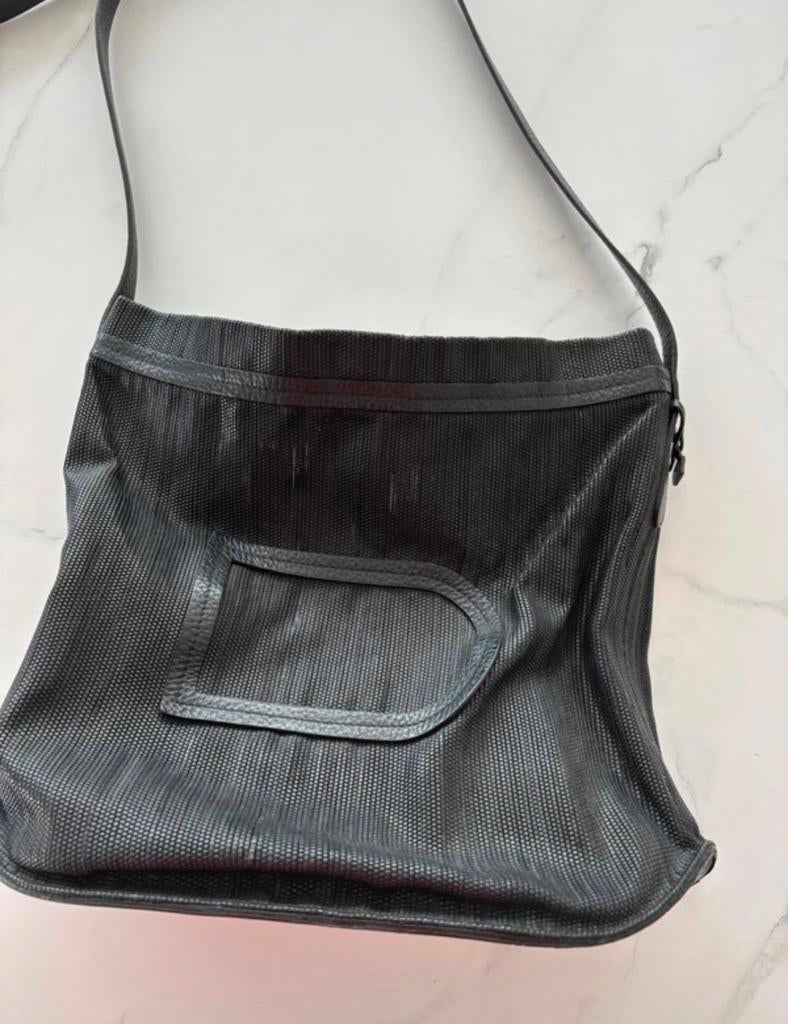 Delvaux Pin, Enlèvement