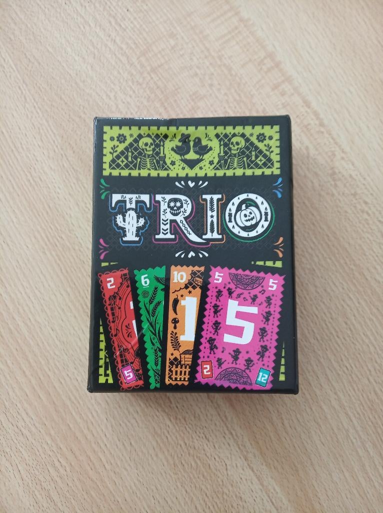 Trio jeu de société/jeu de cartes, Trois ou quatre joueurs, Enlèvement ou Envoi, Neuf