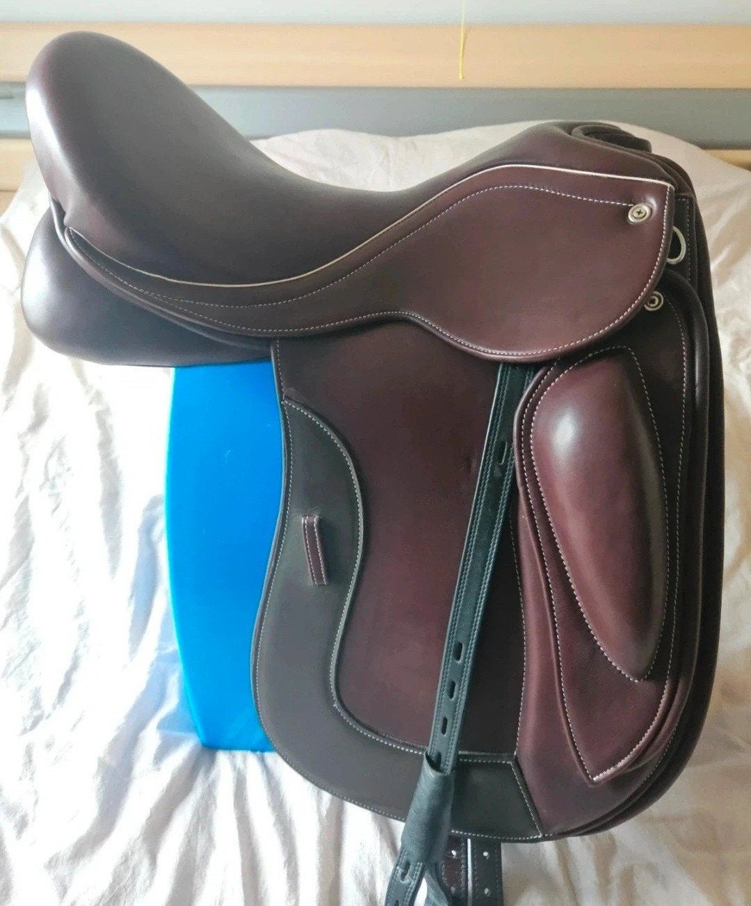 dressuur zadel 17.5inh, Dieren en Toebehoren, Ophalen, L (17.5 inch), Dressuur, Middeldiepe zit