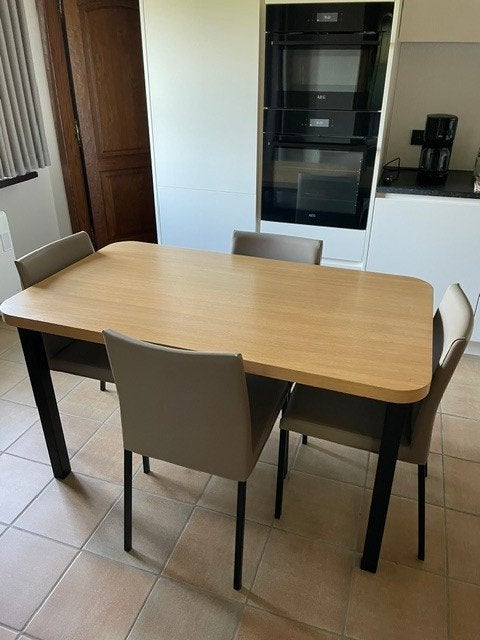 Perfecta eethoek : Tafel + 4 stoelen, Huis en Inrichting, Ophalen, Gebruikt, Eikenhout, 50 tot 100 cm