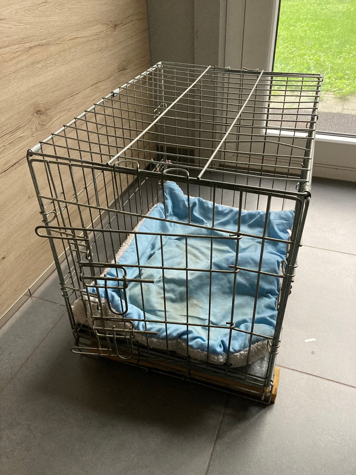 Bench, Animaux & Accessoires, Maisons pour chiens, Enlèvement, Utilisé, Niche à chien