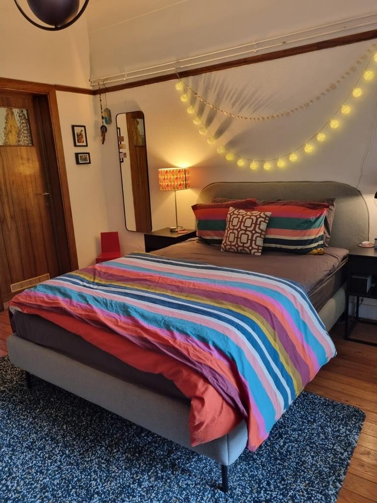 Vadheim bedframe 140, Huis en Inrichting, Slaapkamer | Complete slaapkamers, Ophalen