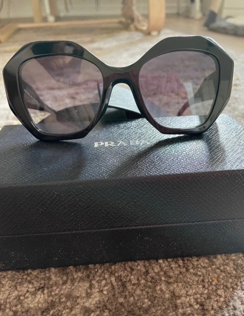Lunette de soleil Prada, Prada, Comme neuf, Enlèvement, Lunettes de soleil