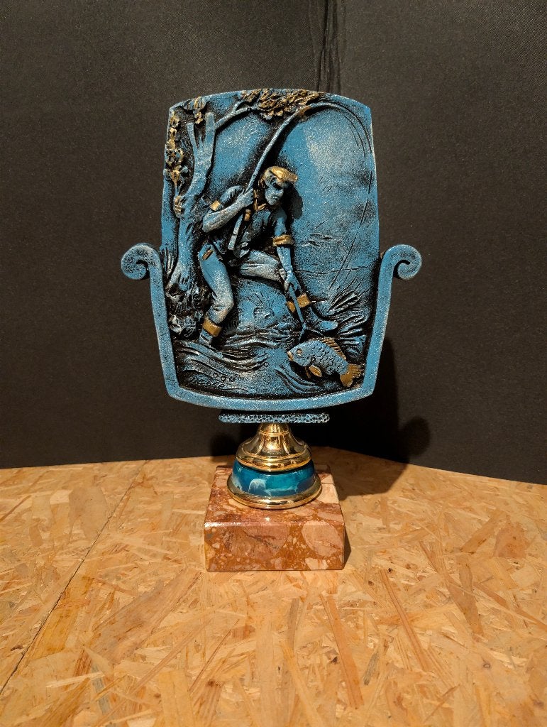 Trophée / Figurine vintage de pêcheur sur socle en marbre, Enlèvement ou Envoi