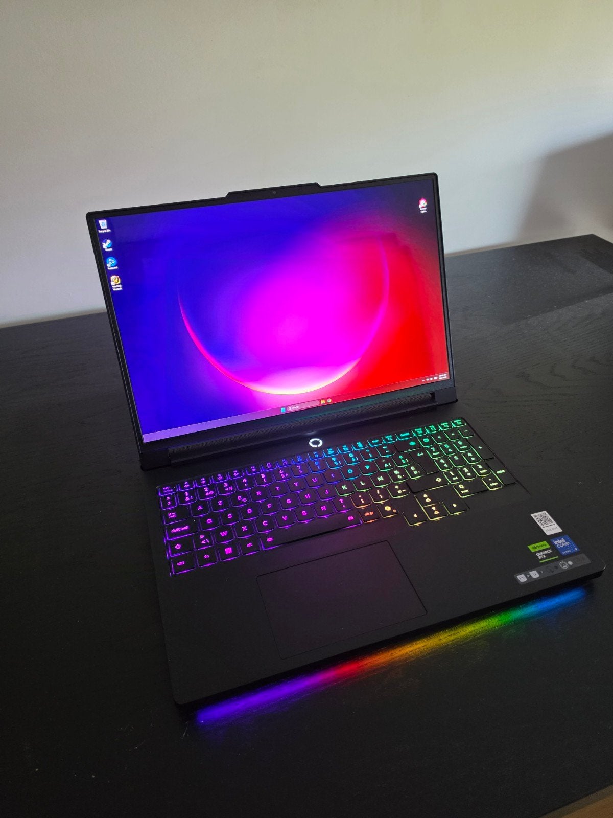 Pc laptop gamer Lenovo Legion pro 7 oled 240hz RTX5080, Enlèvement ou Envoi