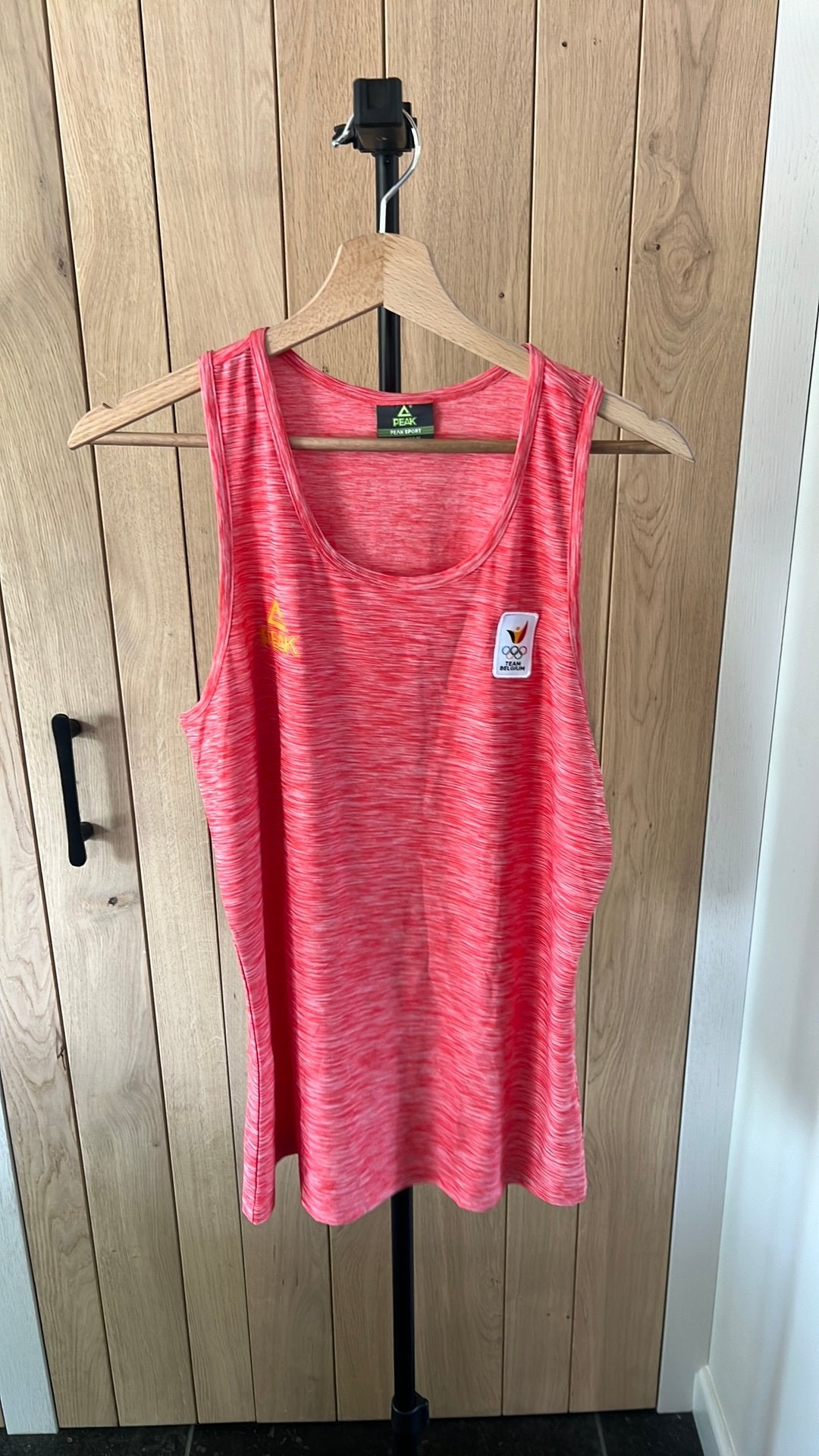 Peak sport tanktop Team Belgium maat L, Kleding | Dames, Sportkleding, Ophalen of Verzenden, Zo goed als nieuw, Maat 42/44 (L)