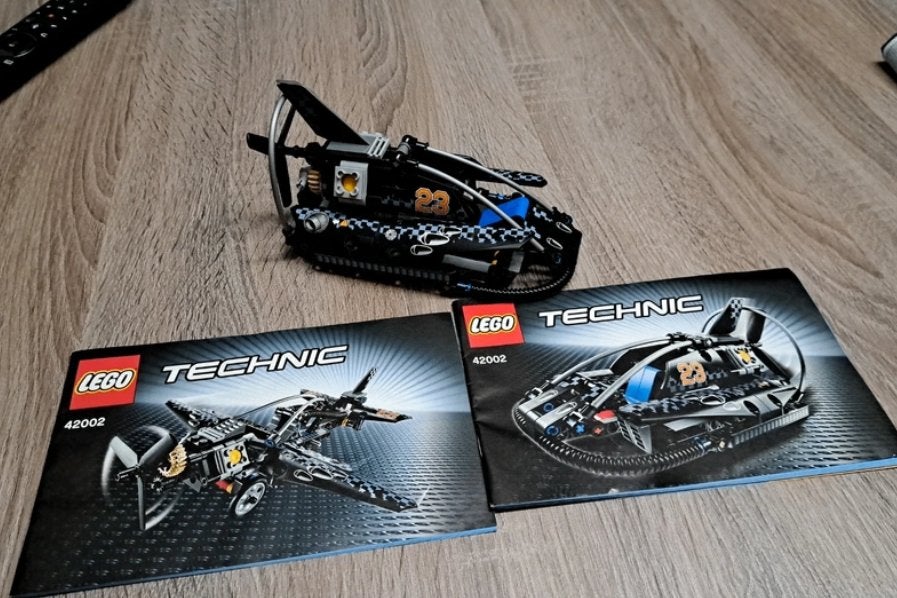 Lego Technic 42002 Hoovercraft / vliegtuig, Lego, Inclusief instructies, Ophalen of Verzenden, Zo goed als nieuw