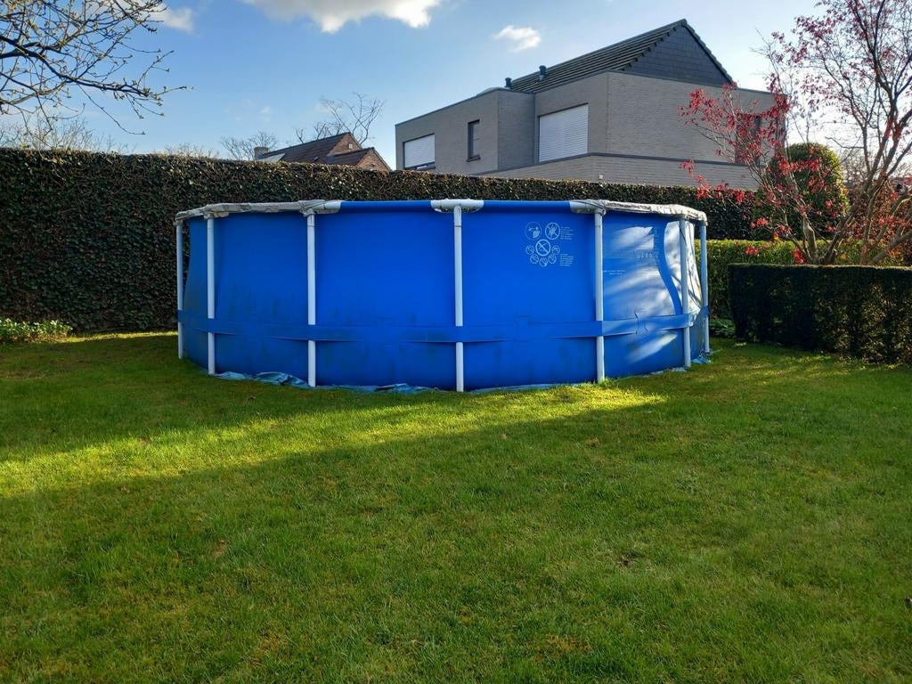 Intex zwembad diameter 4,50m, diepte 1,20m, skimmer en trap., Enlèvement