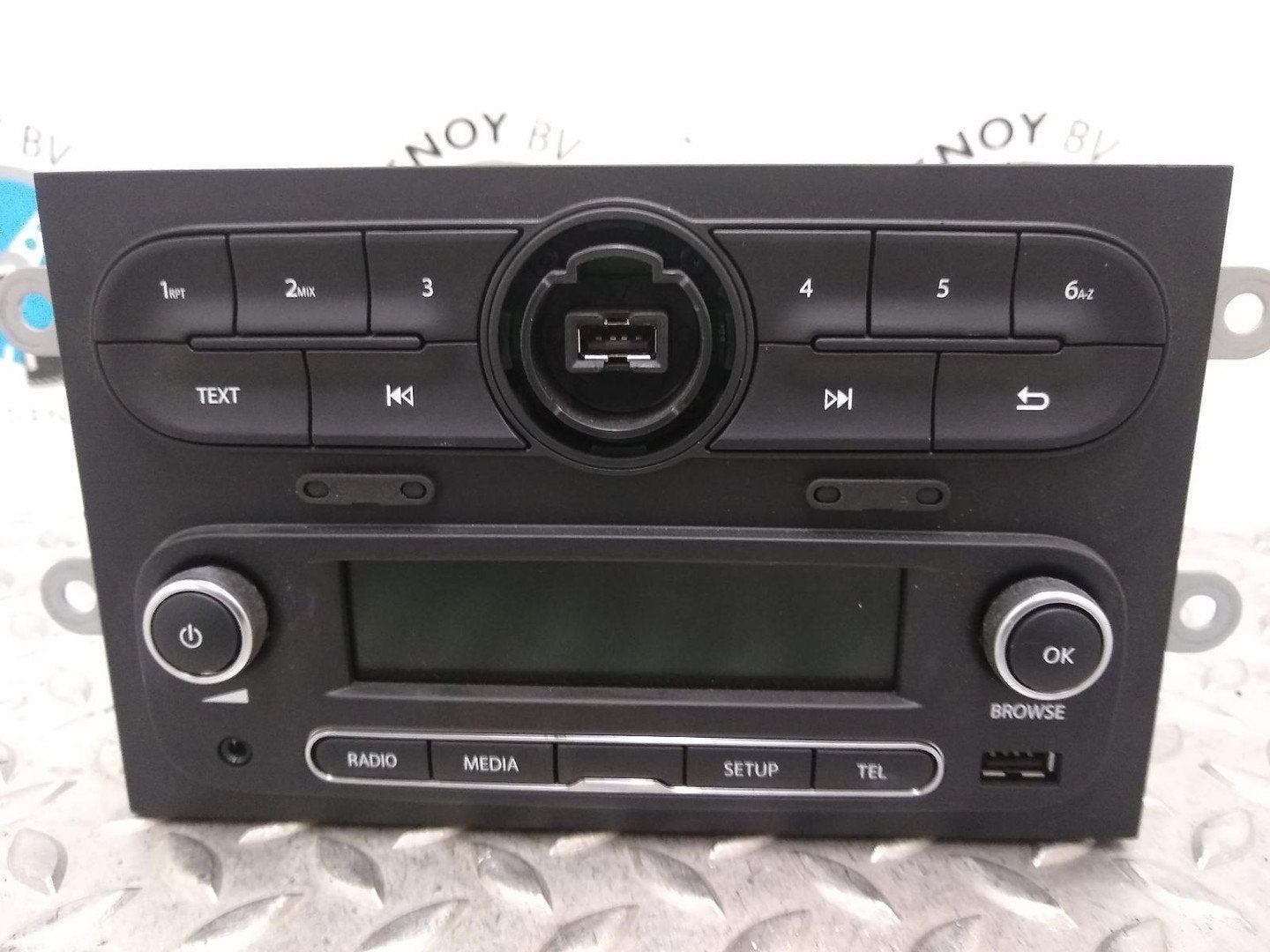 RENAULT TWINGO SCE  RADIO 2015, Auto-onderdelen, Overige Auto-onderdelen, Gebruikt, ARN erkend, Stiba lid, Erkend duurzaam, Ophalen of Verzenden