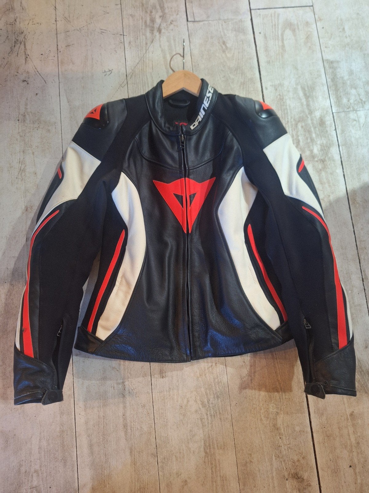 Dainese dames lederen vest maat 44 nieuw, Motoren, Ophalen, Dames