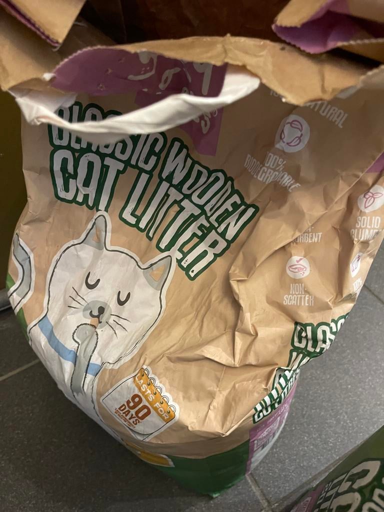 Easypets Kattenbakvulling - Houtkorrel 40L), Dieren en Toebehoren, Ophalen, Gesloten