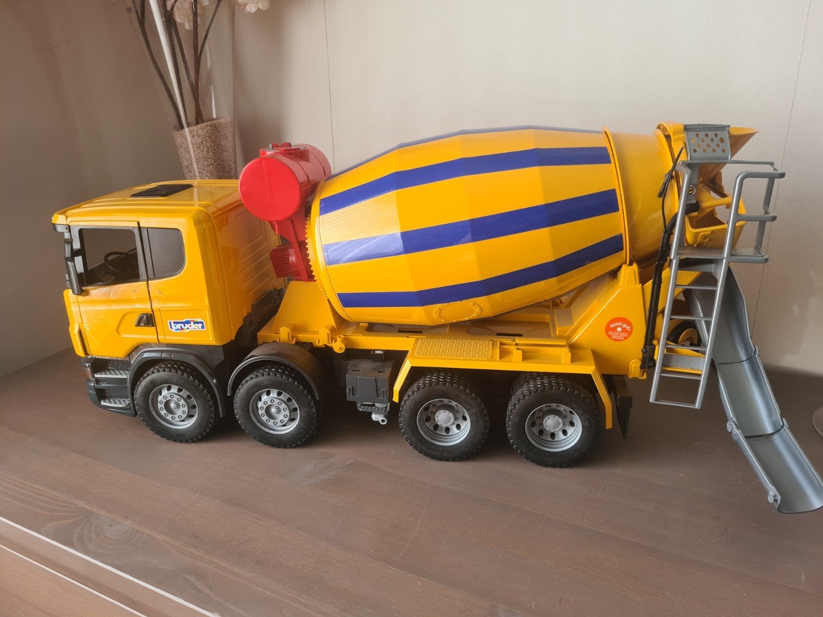 Bruder betonmixer, Ophalen, Zo goed als nieuw