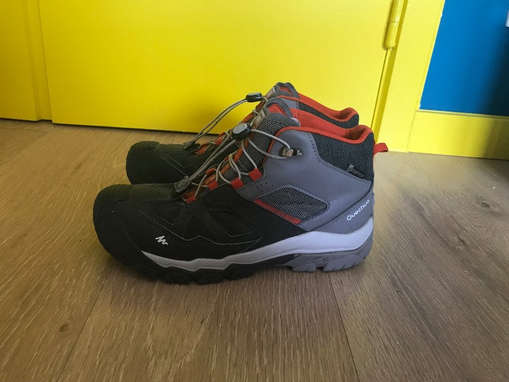 Chaussures de marche Quechua taille 37 en très bon état !, Enlèvement ou Envoi, Comme neuf, Chaussures