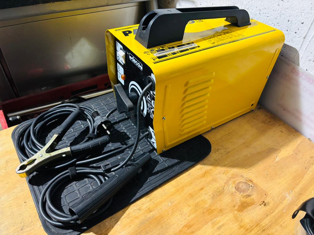 Arc Neuf Welder, Ophalen