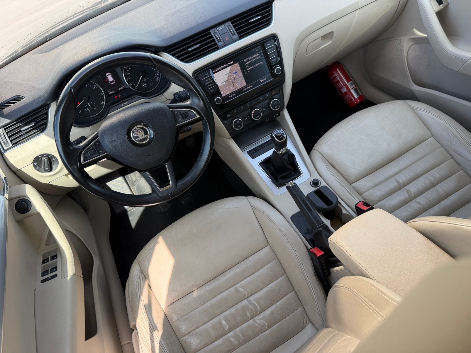 Skoda Octavia 1.2 Benzine - BiXenon / Beige Interior / 2016, Bedrijf, 81 kW, 1197 cc, Beige