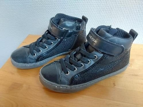 Geox zwart meisje maat 31... spelen, kampje? €5, Ophalen, Gebruikt, Meisje, Schoenen