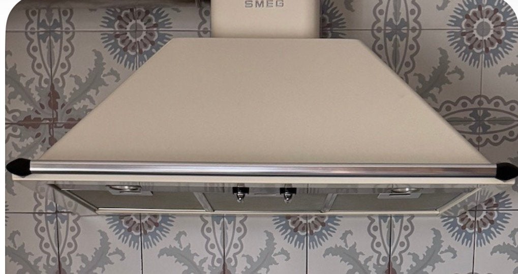Hotte Smeg, Enlèvement, Utilisé