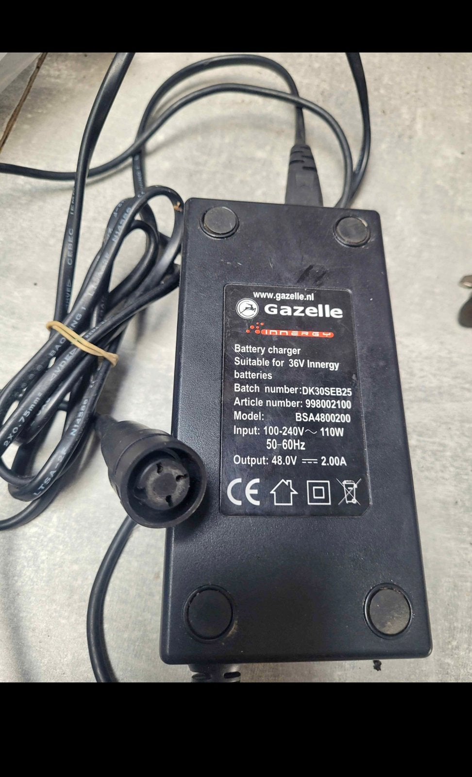 Oplader van gazelle, Ophalen, Zo goed als nieuw